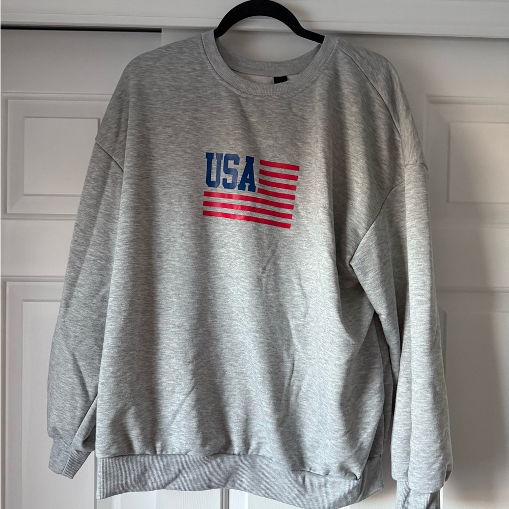 Gray USA Flag Sweatshirt